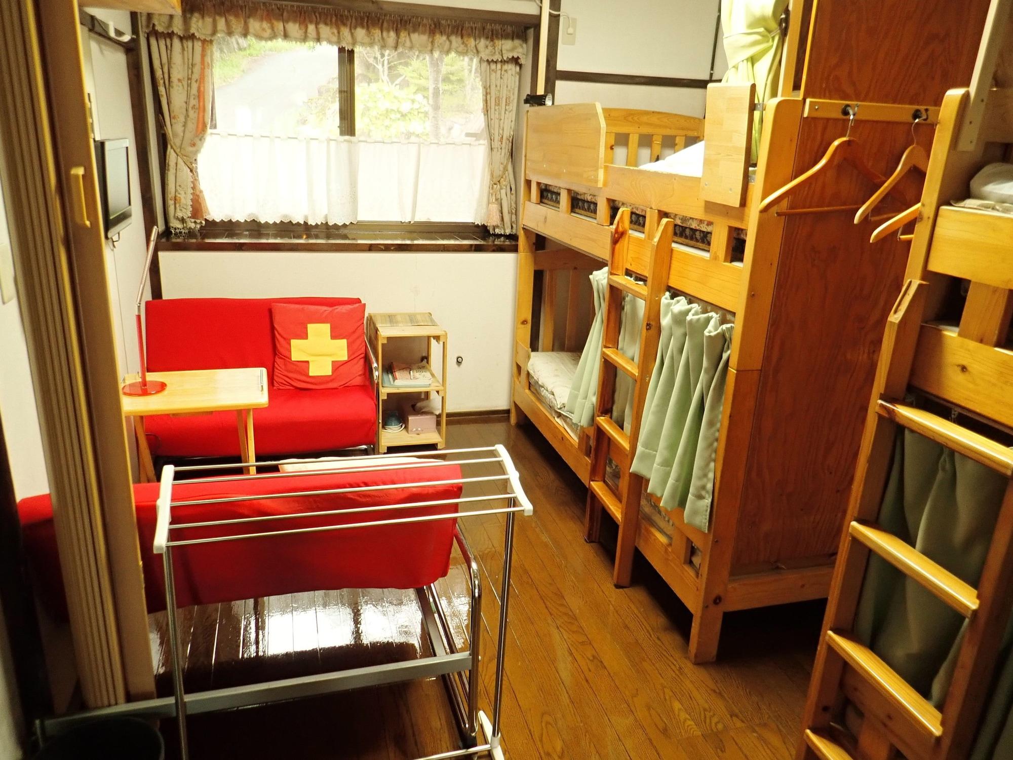 Yufuin Country Road Youth Hostel Экстерьер фото