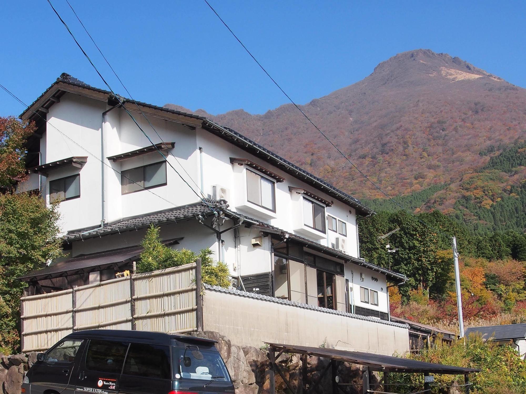 Yufuin Country Road Youth Hostel Экстерьер фото
