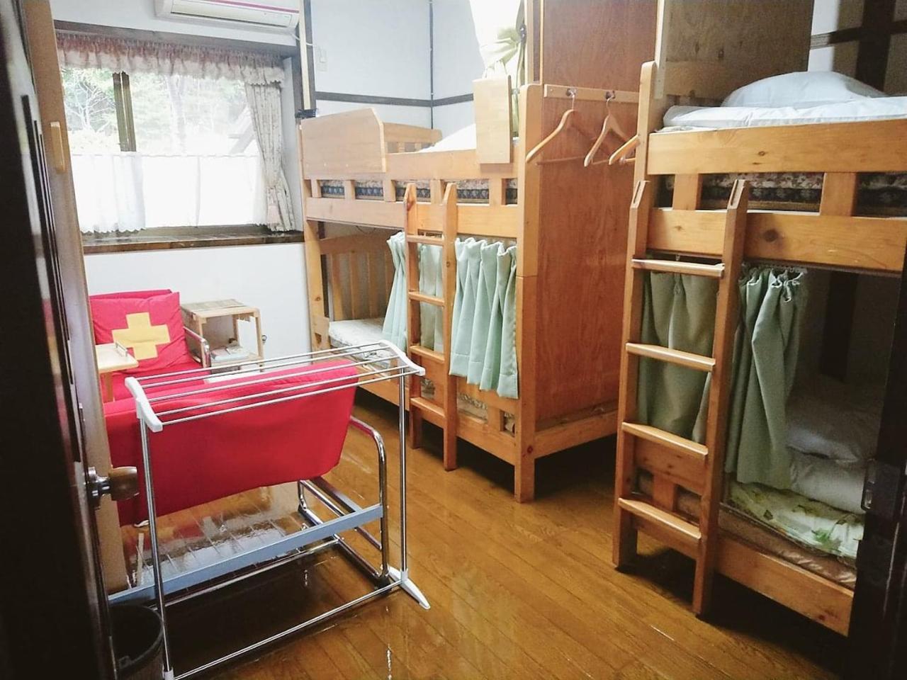 Yufuin Country Road Youth Hostel Экстерьер фото